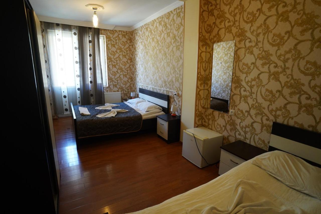 Imperator 1 Hotel Κουτάισι Εξωτερικό φωτογραφία