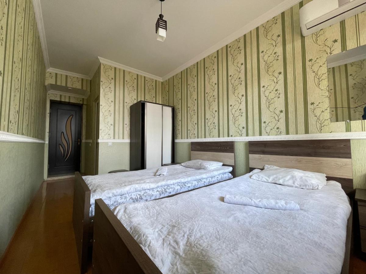 Imperator 1 Hotel Κουτάισι Εξωτερικό φωτογραφία