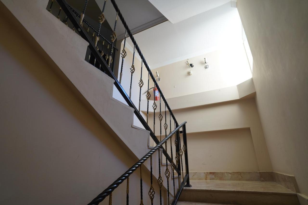 Imperator 1 Hotel Κουτάισι Εξωτερικό φωτογραφία