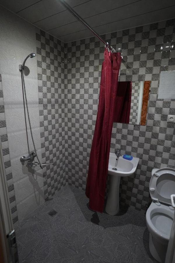Imperator 1 Hotel Κουτάισι Εξωτερικό φωτογραφία