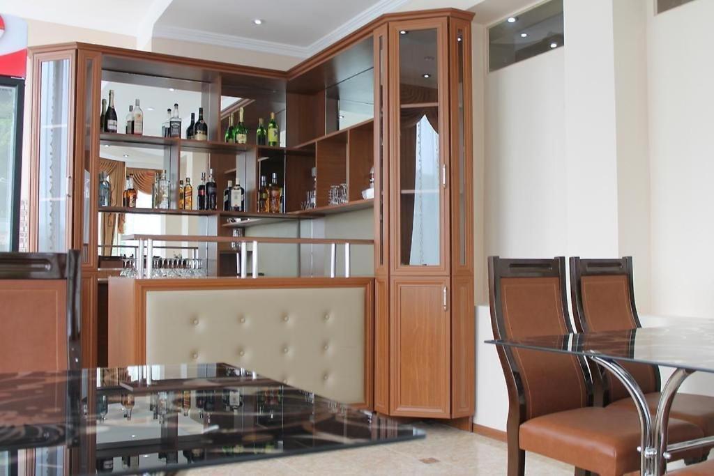 Imperator 1 Hotel Κουτάισι Εξωτερικό φωτογραφία